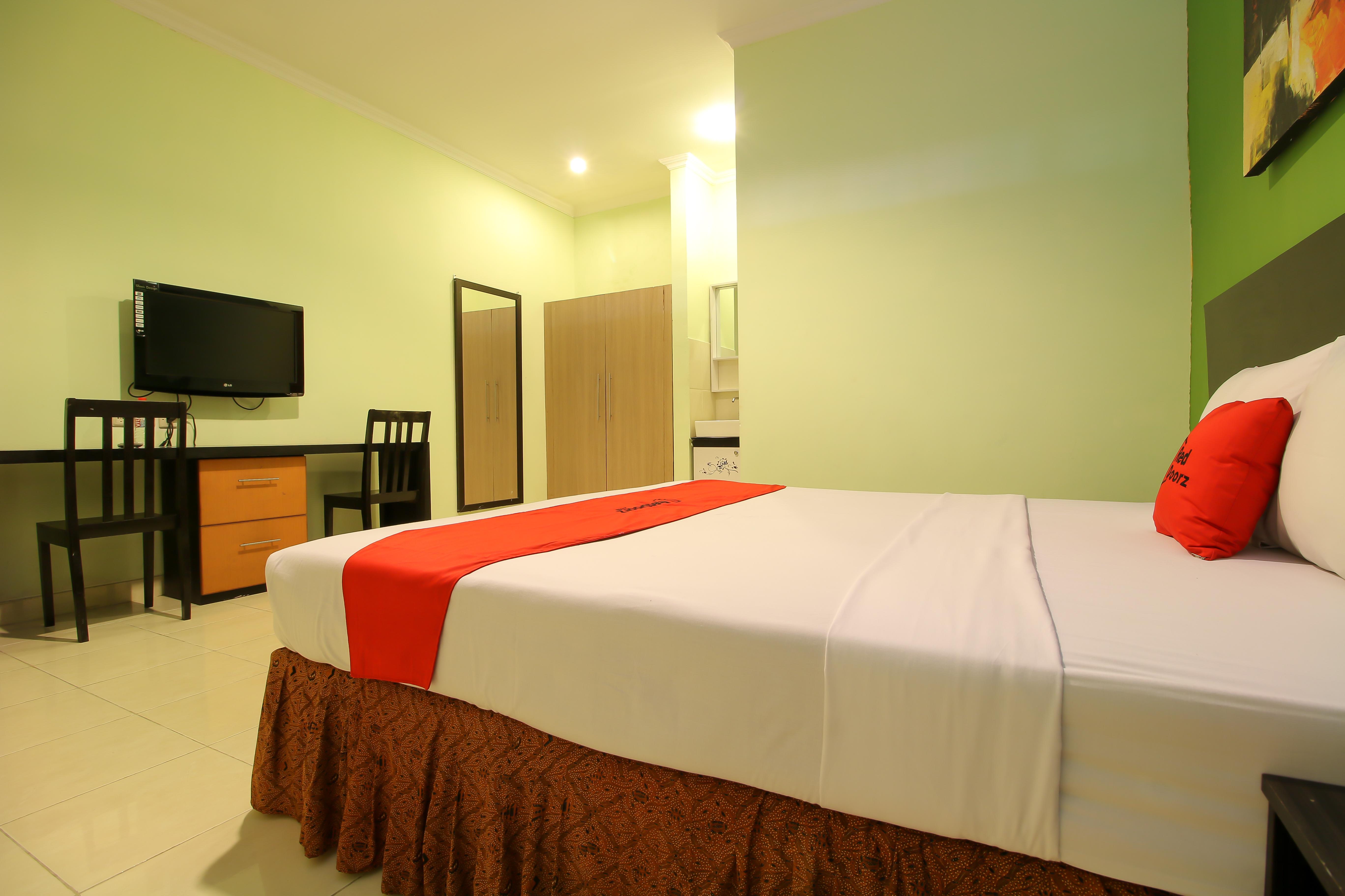 Reddoorz Plus @ Taman Siswa 2 Jogjacarta Exterior foto
