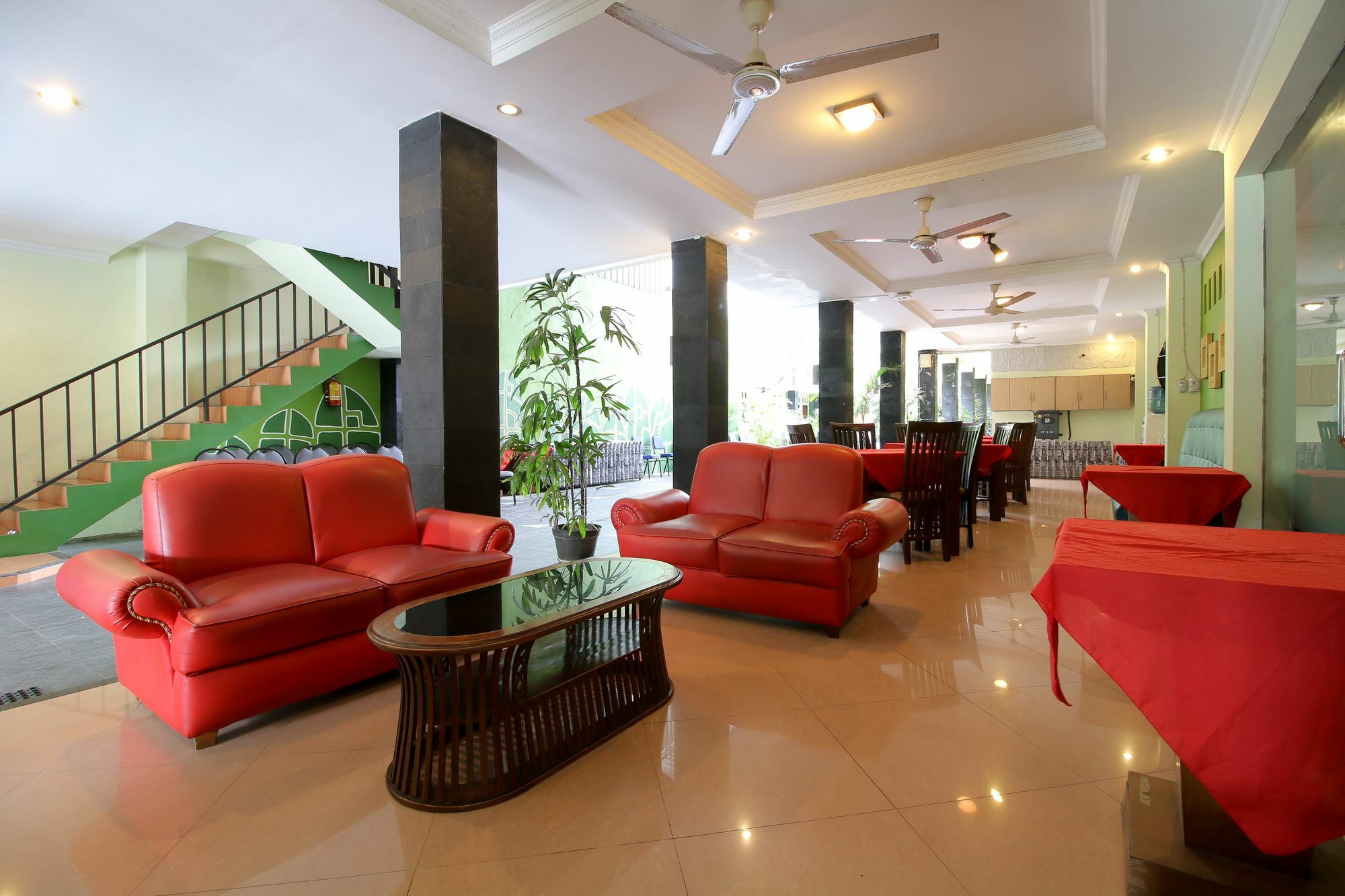 Reddoorz Plus @ Taman Siswa 2 Jogjacarta Exterior foto
